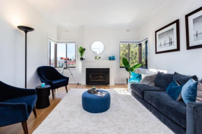 'The Lighthouse' Character-filled Abode near Beach, Melbourne